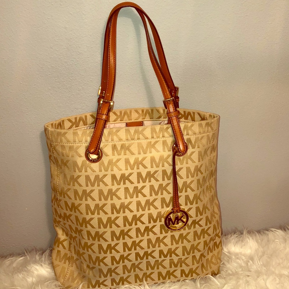 Michael Kors Tote